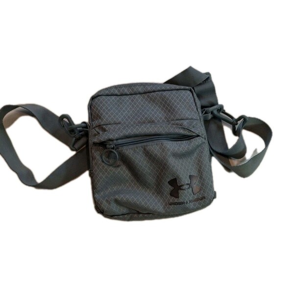 Under Armour Loudon Ripstop Crossbody Bag Pale Green Grey Small Shoulder Purse - Picture 3 of 8